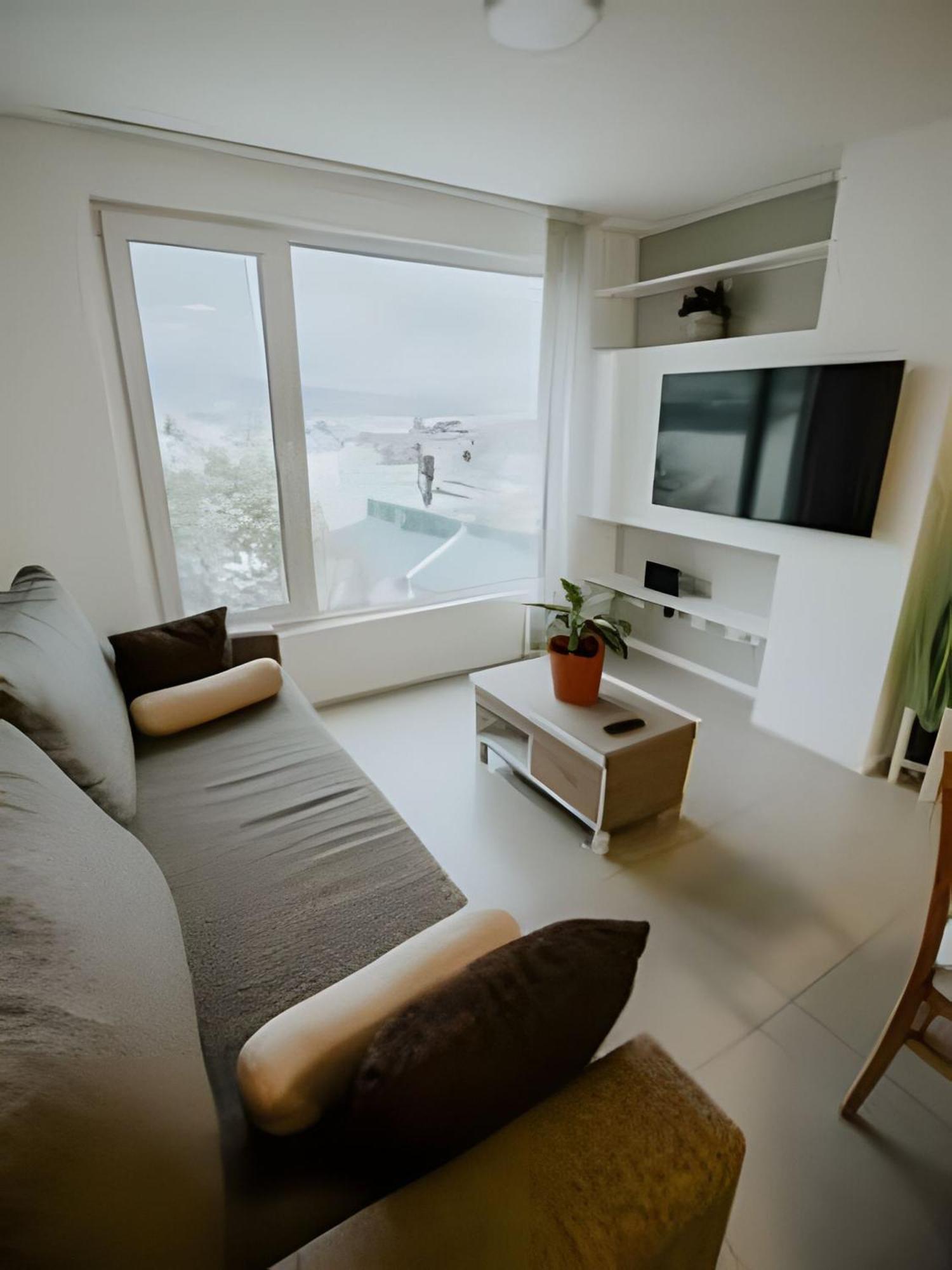 Aunaisin - Apartamento Con Excelentes Vistas أوشويا المظهر الخارجي الصورة